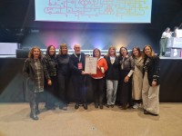 Eusko Jaurlaritzako Hizkuntza Politika sailburuordeak Harrobi-Bikain saria banatu dio San Prudencio Ikastetxeari.